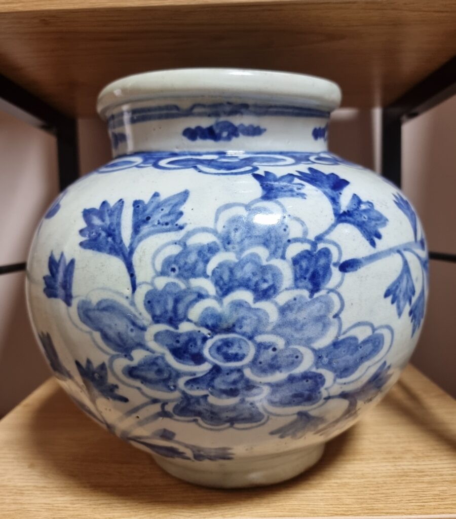 이도갤러리19세기 청화백자 목단문 호