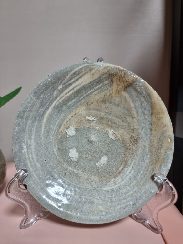 경남지역 귀얄접시