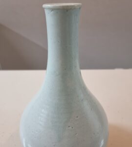 19세기 분원 관요사기 순백자주병