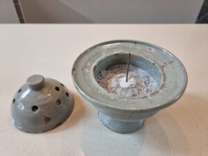 19세기 전라도지역 순백자투각 향로