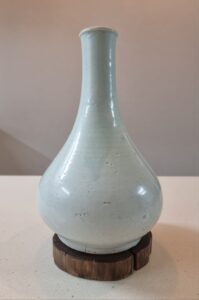 19세기 분원 관요사기 순백자주병