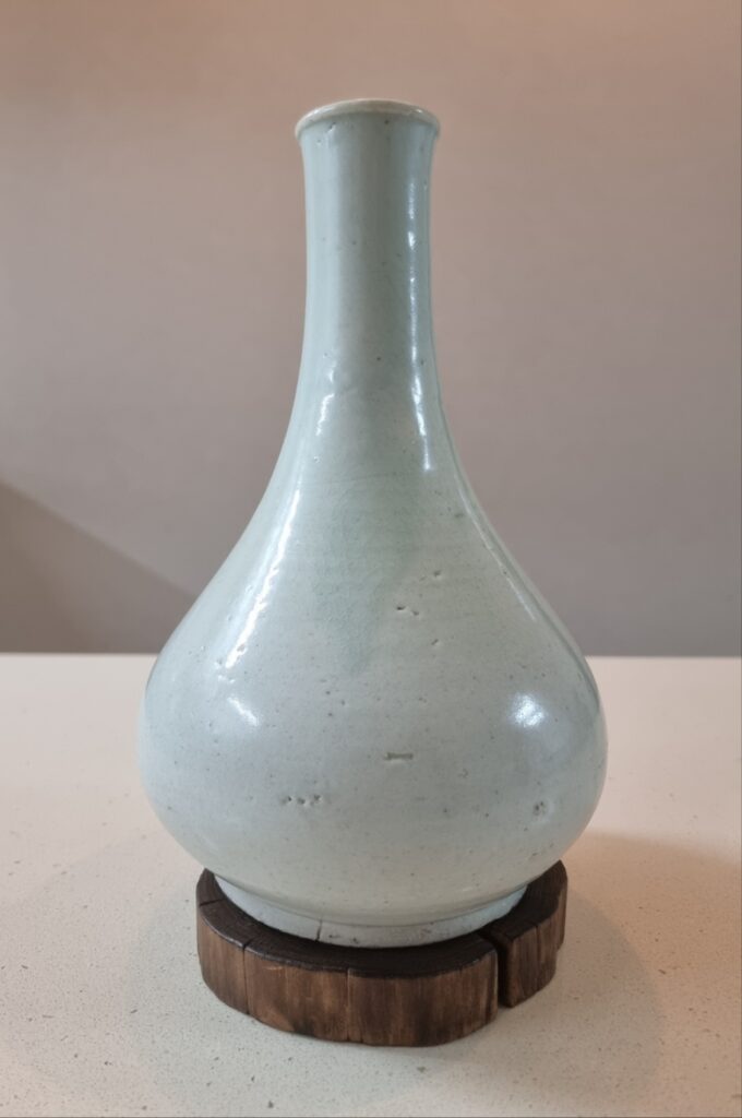 19세기 분원 관요사기 순백자주병